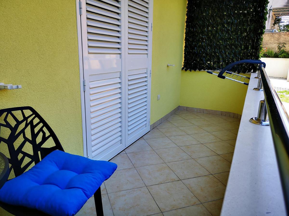 Deluxe Apartment F & M Tučepi Exteriör bild