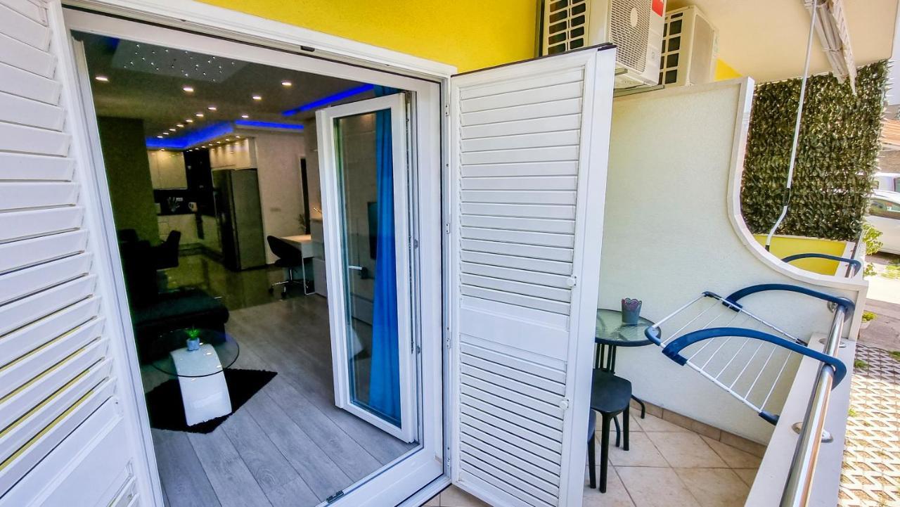 Deluxe Apartment F & M Tučepi Exteriör bild