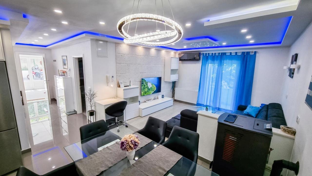 Deluxe Apartment F & M Tučepi Exteriör bild