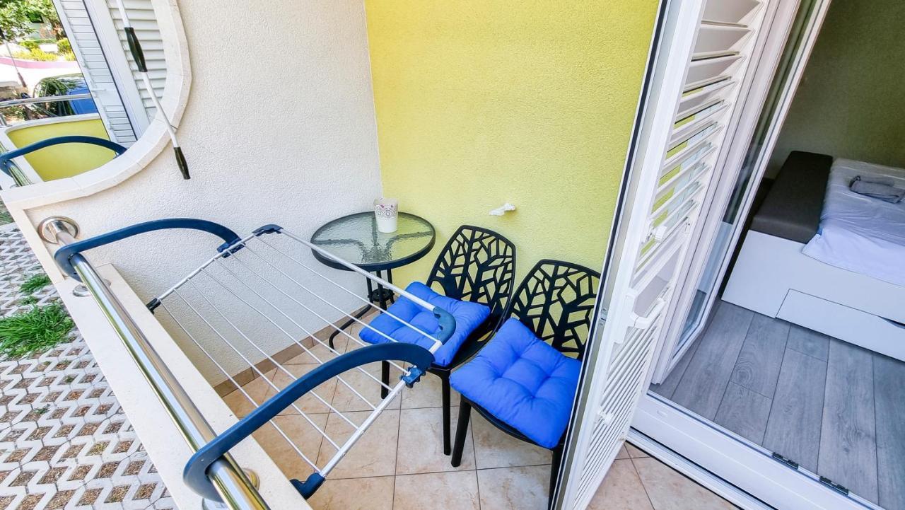 Deluxe Apartment F & M Tučepi Exteriör bild