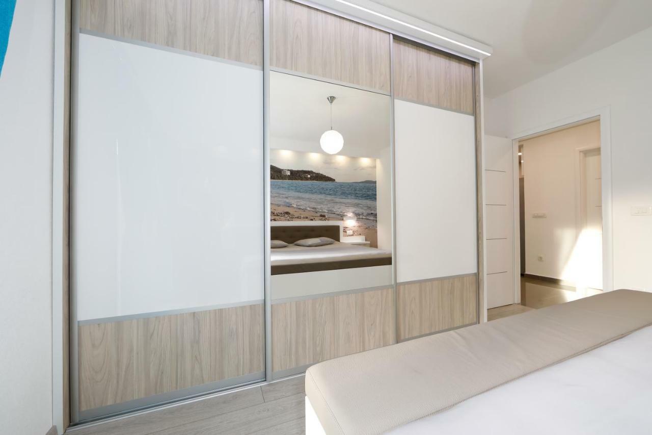 Deluxe Apartment F & M Tučepi Exteriör bild