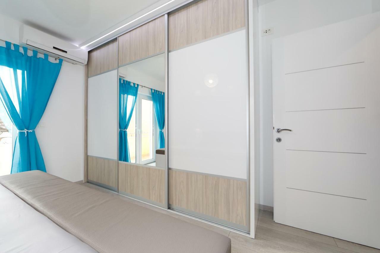 Deluxe Apartment F & M Tučepi Exteriör bild