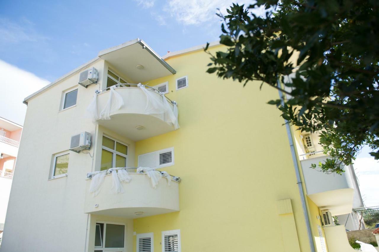 Deluxe Apartment F & M Tučepi Exteriör bild